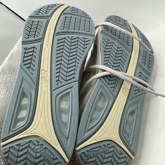 New! New Balance Greige Comfort Running Sneaker Gray Men's 8 EE Extra Wide $160 - Picture 6 of 8